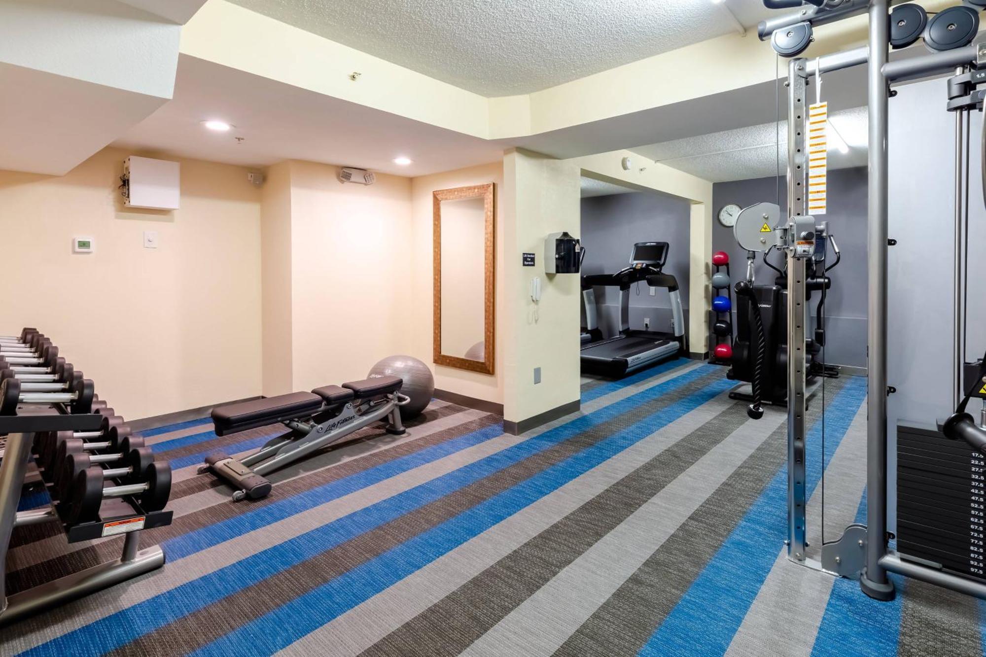 Aloft Columbia Harbison Hotel Bagian luar foto
