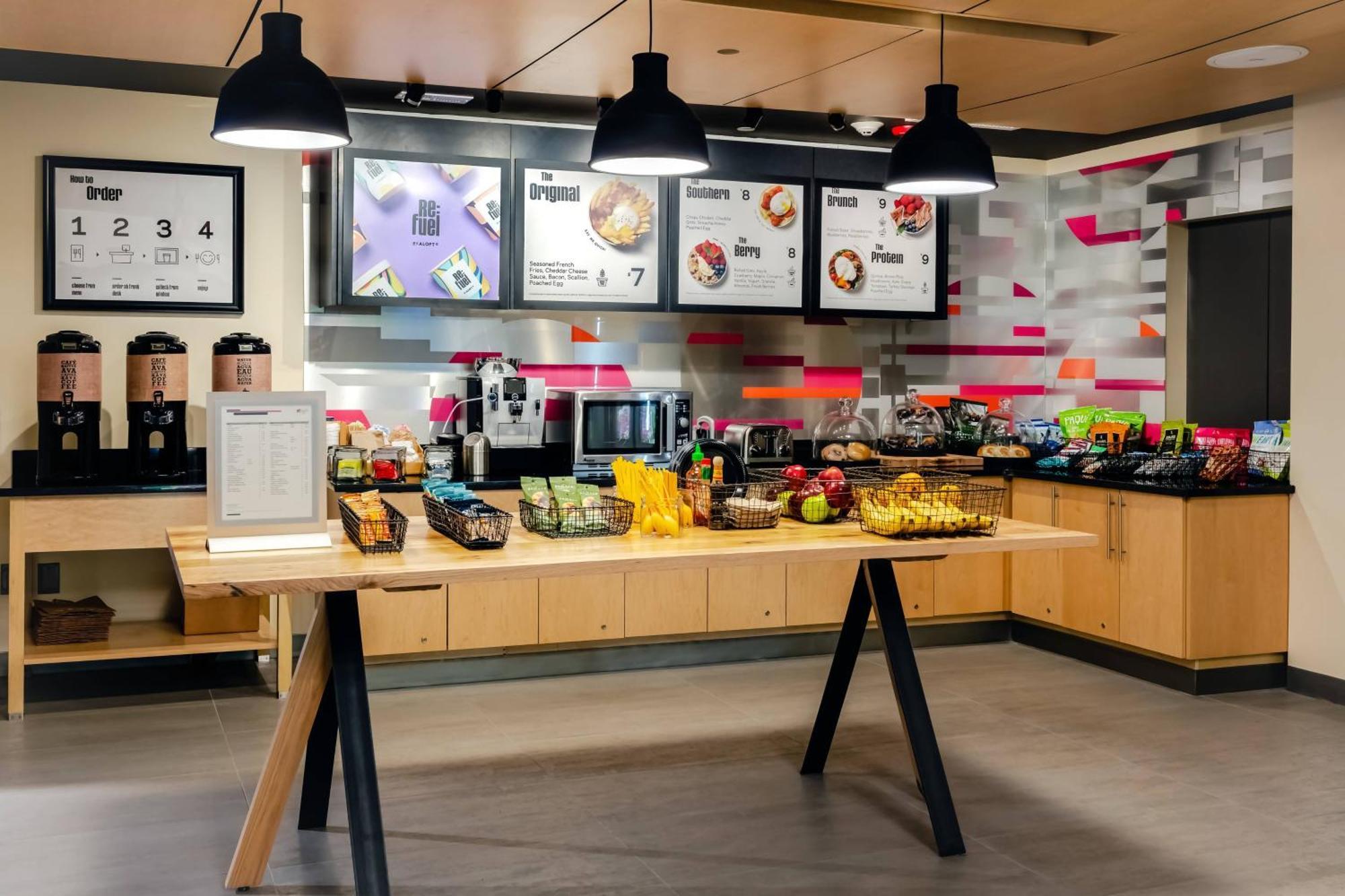 Aloft Columbia Harbison Hotel Bagian luar foto