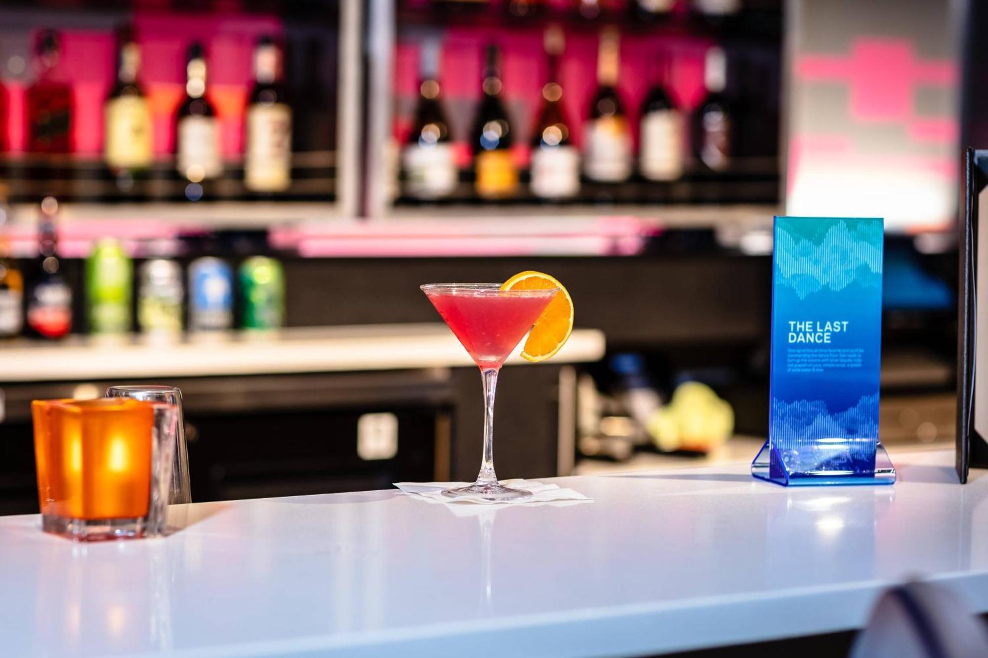 Aloft Columbia Harbison Hotel Bagian luar foto