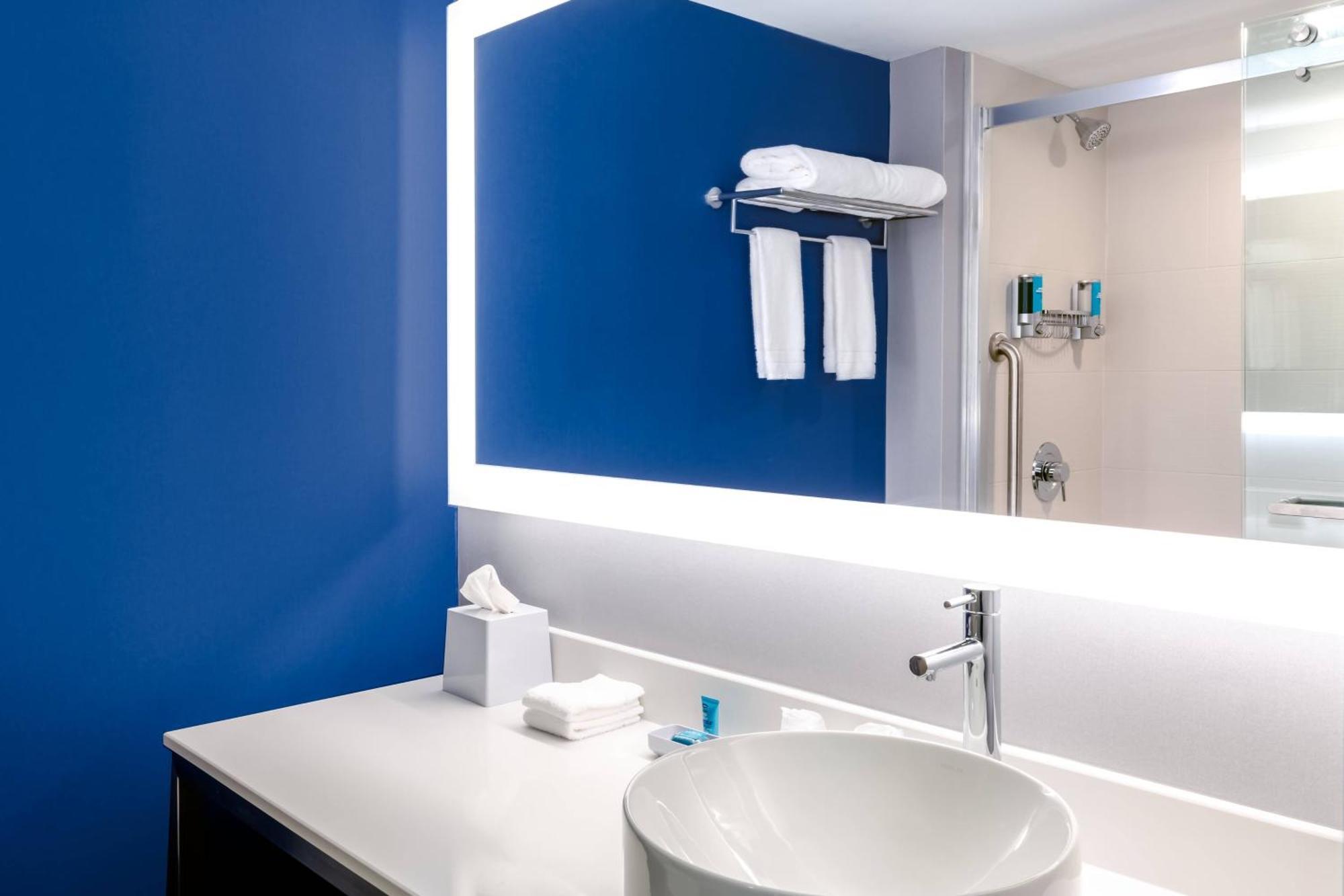 Aloft Columbia Harbison Hotel Bagian luar foto